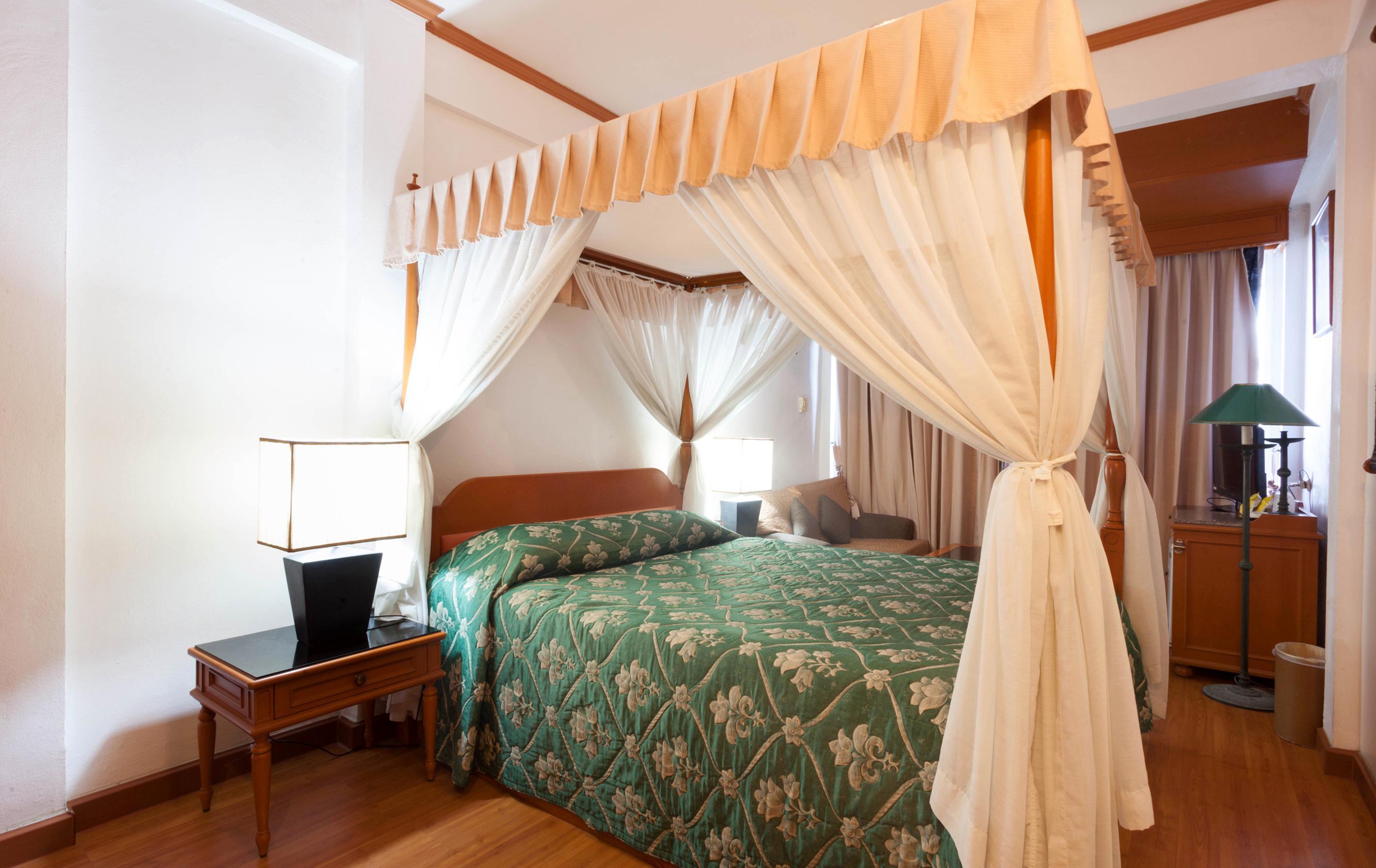 The Orchid Hotel Kalim Bay Patong Exterior foto